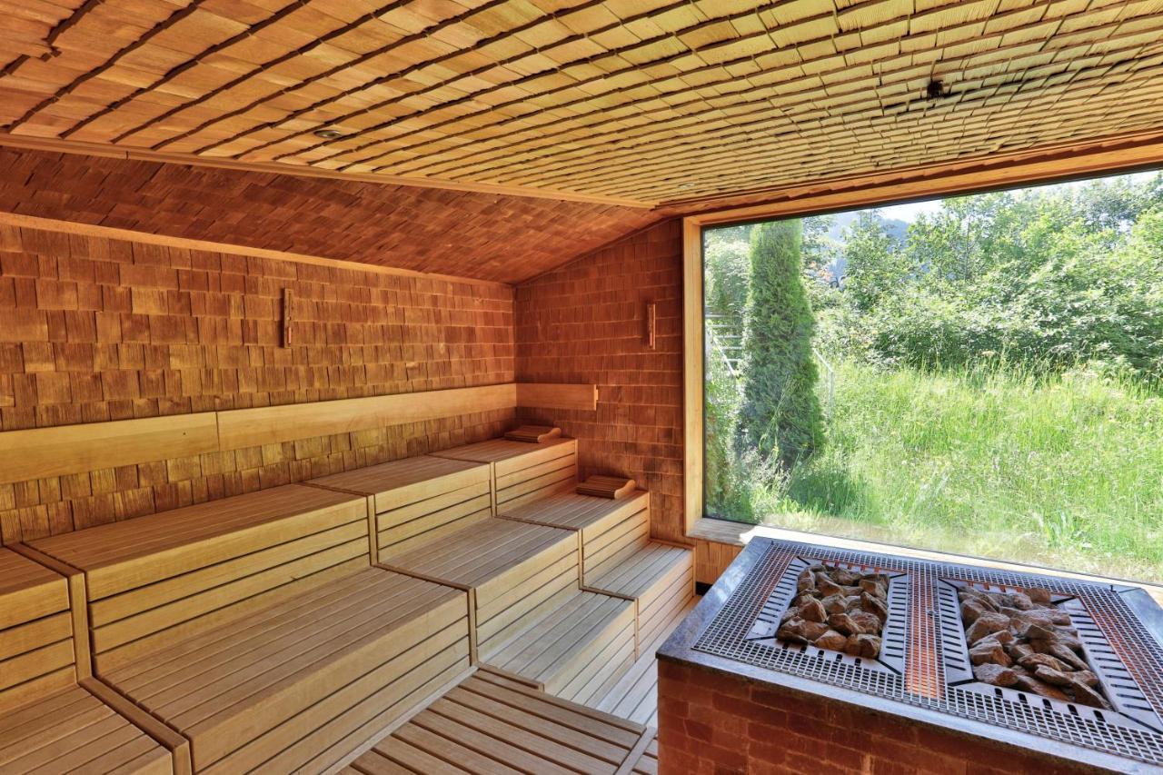 होटल Ermitage Wellness- & Spa-hotel 5*